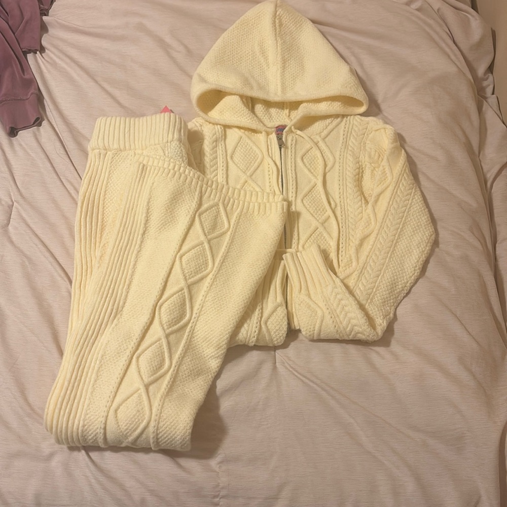 edikted cable knit cream set